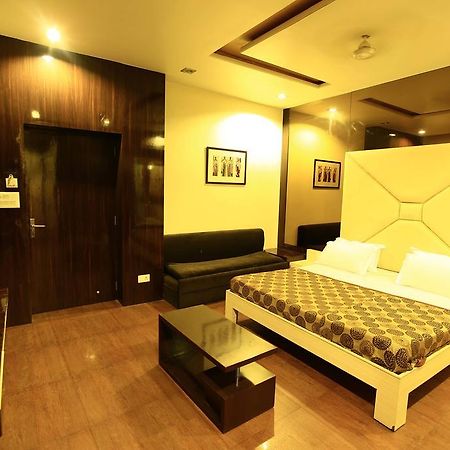 Hotel Harmony Аджмер Екстериор снимка