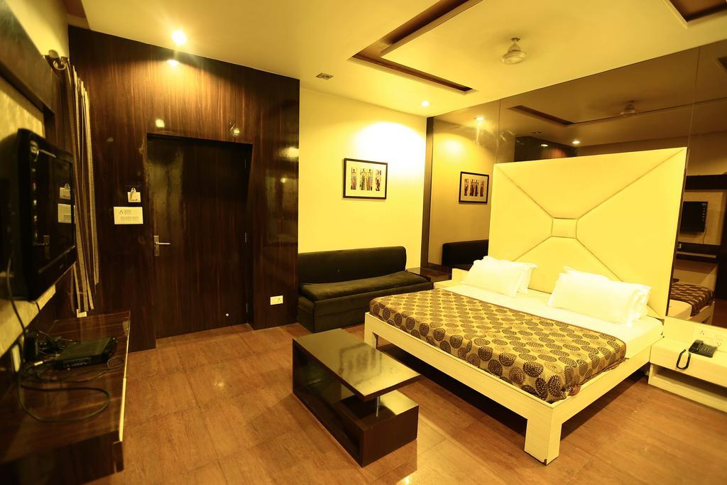 Hotel Harmony Аджмер Екстериор снимка
